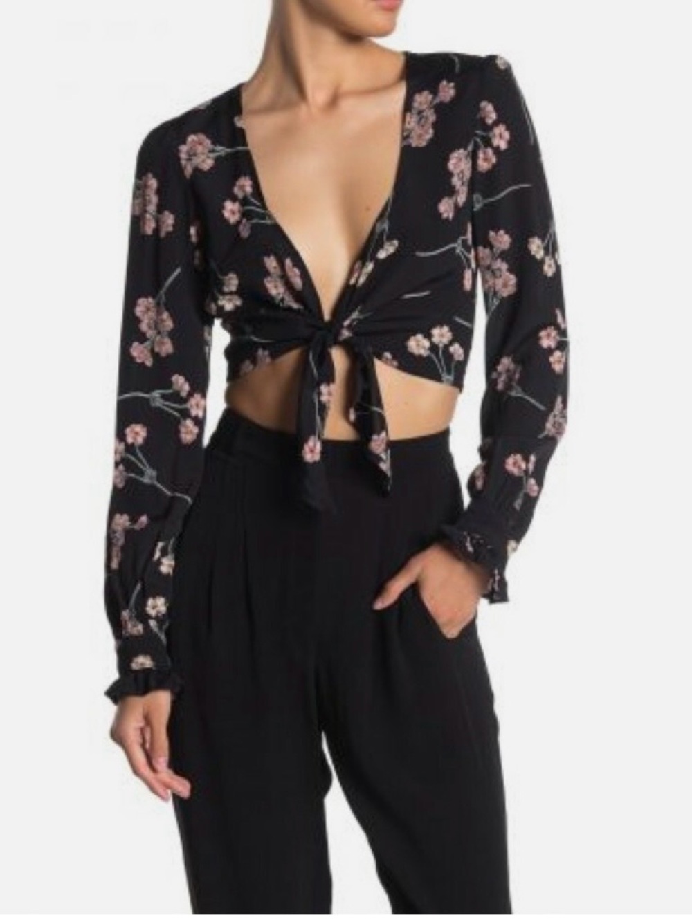 FLYNN SKYE "It's a wrap" black floral wrap tie front crop top sz S small